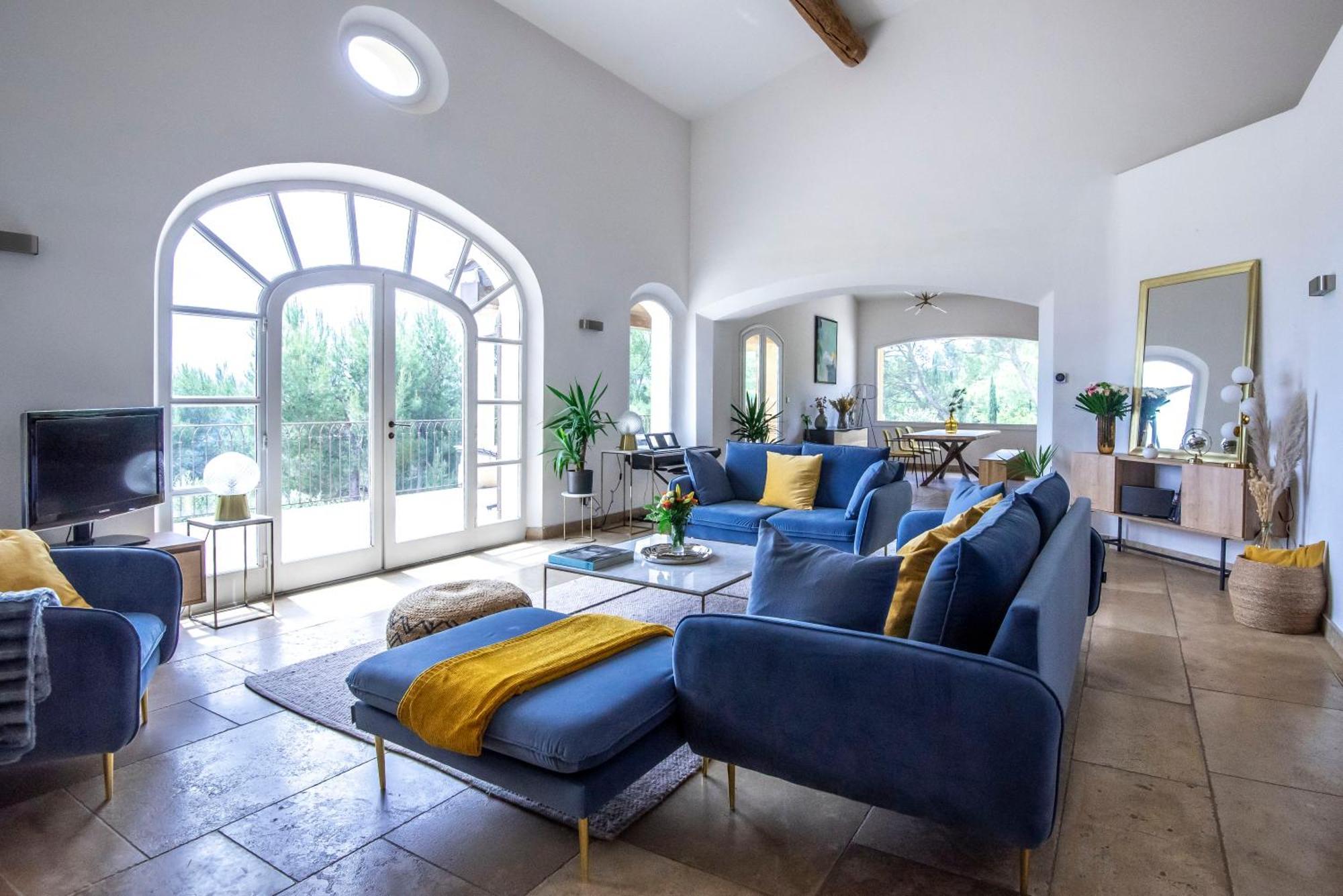 Villa Lumineuse Avec Piscine Clim 1Ere Etage Vue Panoramique Sur Les Montagnes Sur Le Site De La Sainte-Victoire Le Tholonet Екстериор снимка